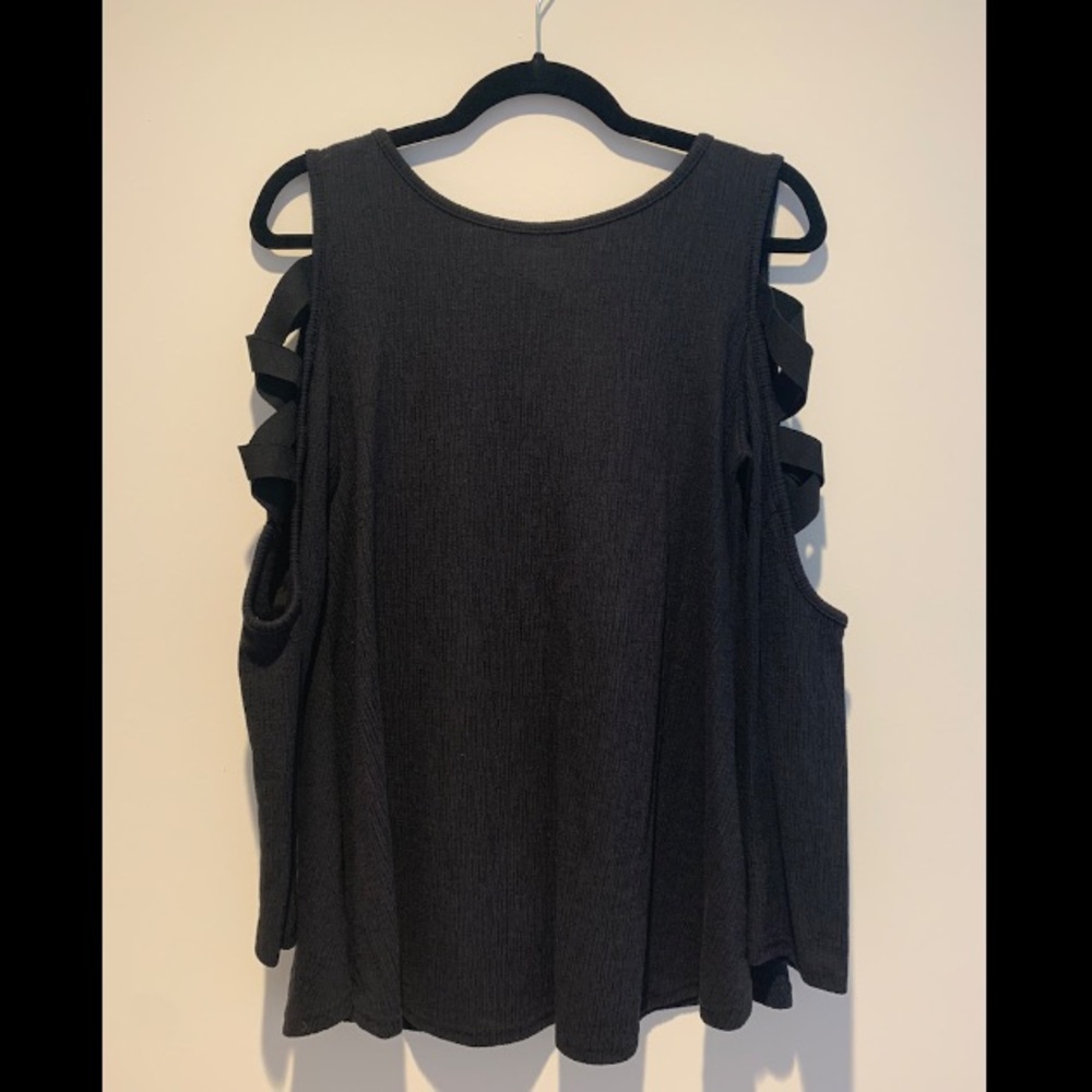 NWT Long Sleeve Shirt with Elastic Cut Outs